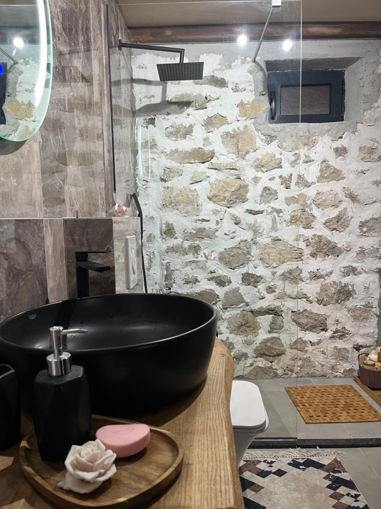 The Stonehouse Villa *